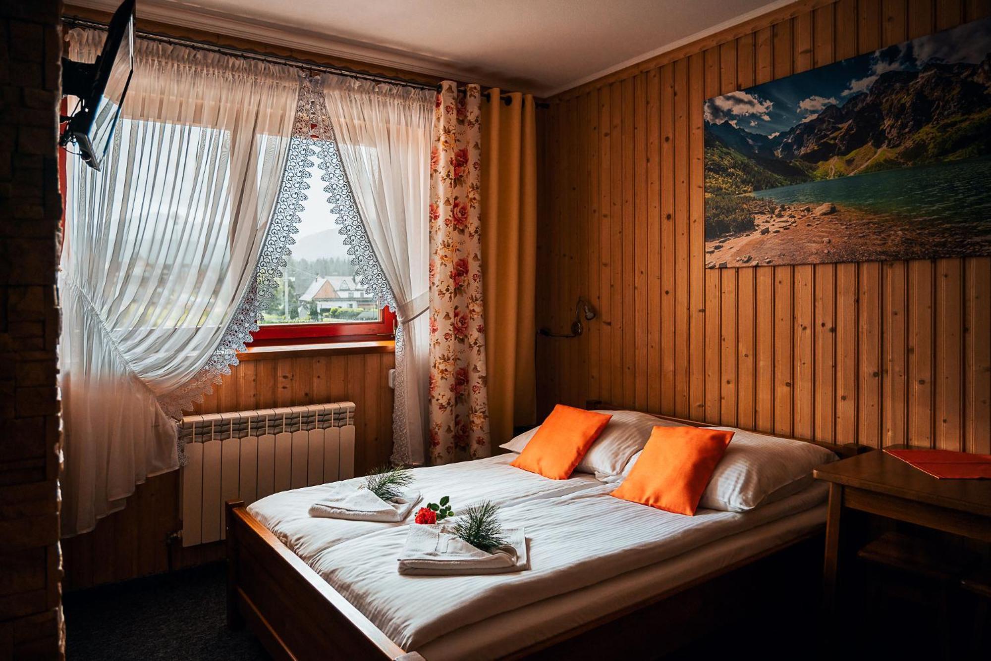 Pokoje Goscinne U Bronka Ciche Małe Exteriör bild